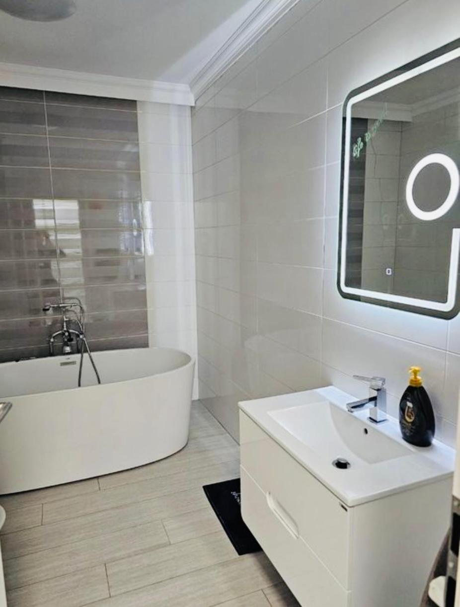 Segovia Apartament 2 Daire Braşov Dış mekan fotoğraf